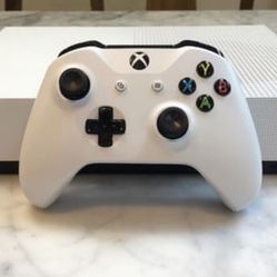 Xbox One S Fortnite Bundle 