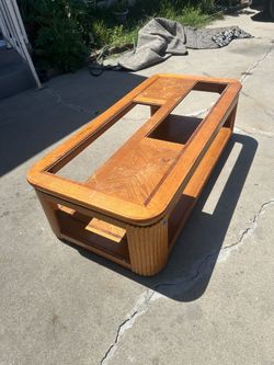 Oak wood coffee table