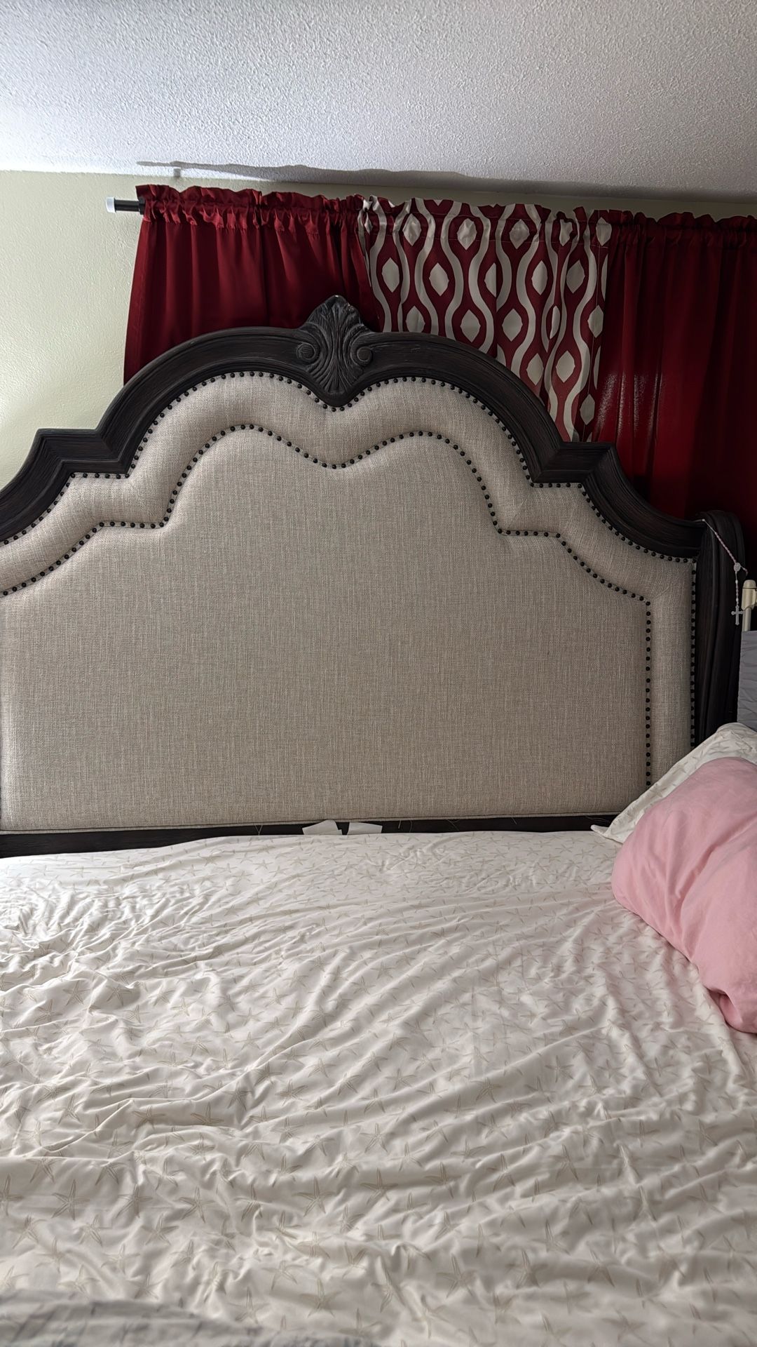 Sales Furniture King Side Bed And Matres