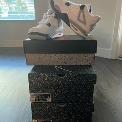 Air Jordan 4 Midnight Navy