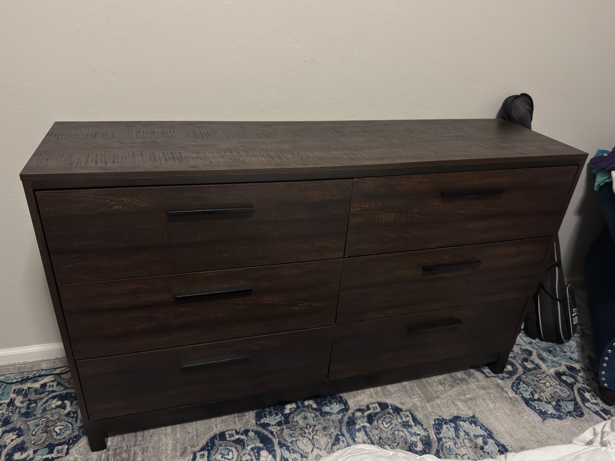 3-4 Piece Bedroom Set