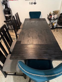 Dark Wood Extendable Dining Table with Chairs