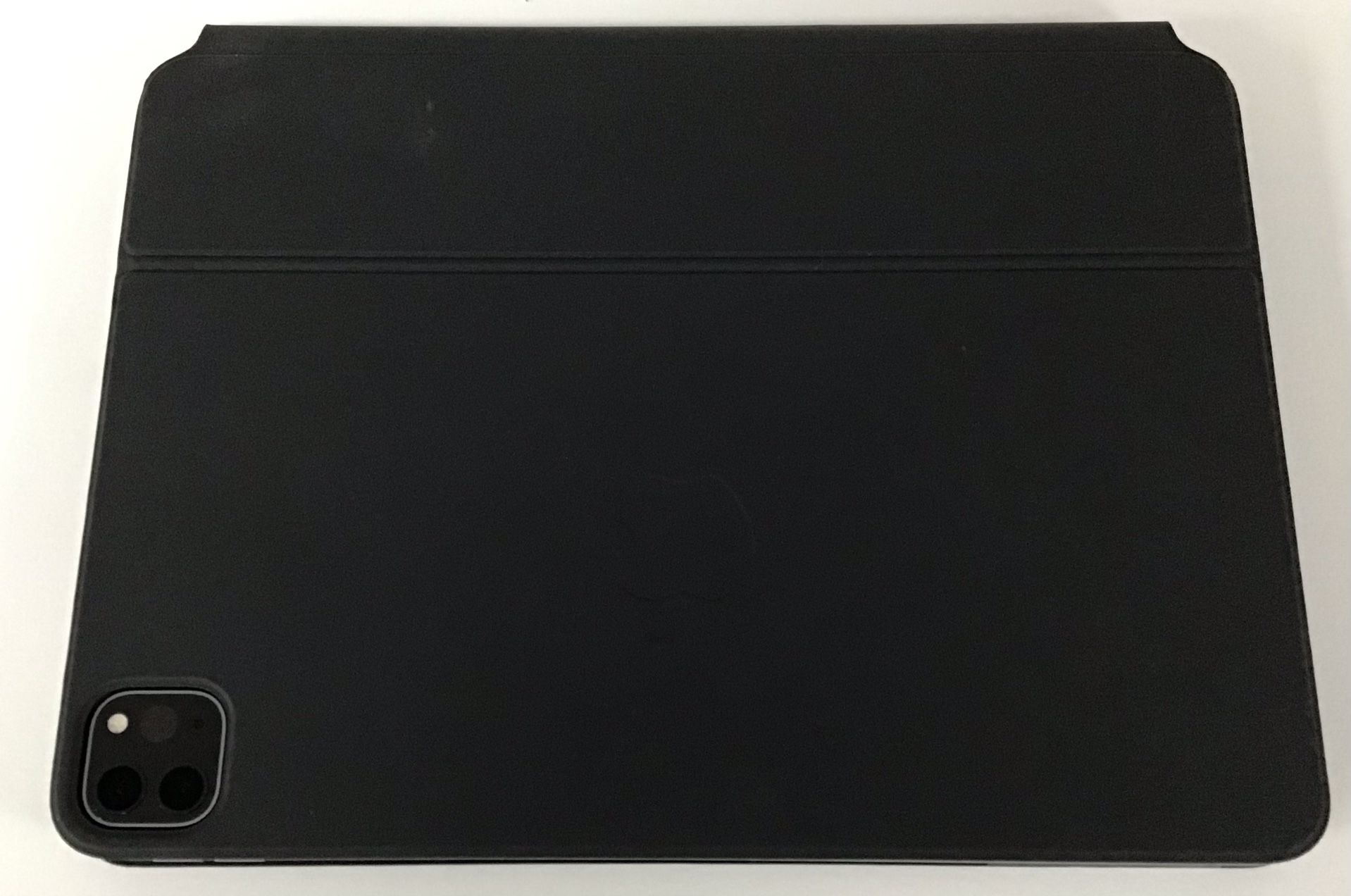 Apple iPad Pro 11” 4th Gen 128GB Wi-Fi & Cell W/ Magic Keyboard