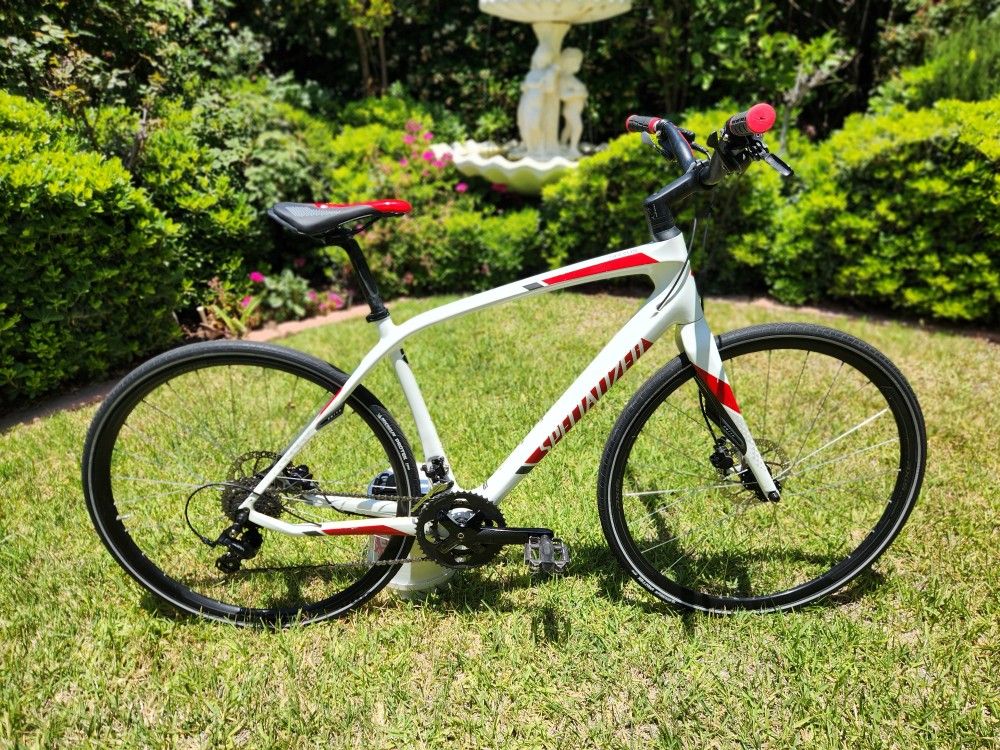 2016 Specialized Sirrus Elite Carbon Medium Road Bike