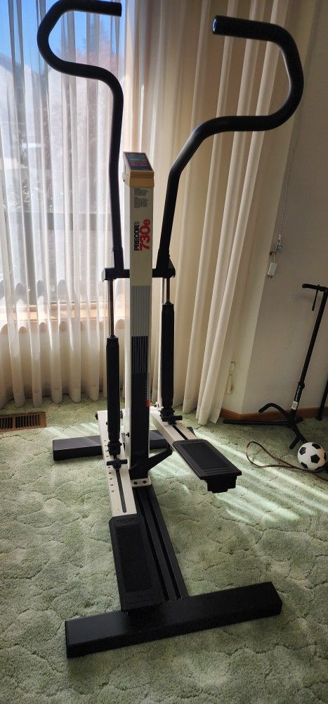Precor 730e Stepper