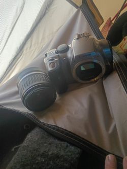 Canon EOS 6.3MP Digital Rebel Camera with 18-55mm