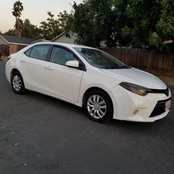 Toyota Corolla Le Sedan