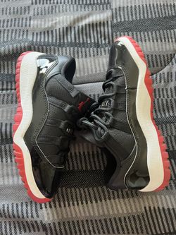 Nike Air Jordan 11 Retro Boys Size 1.5Y
