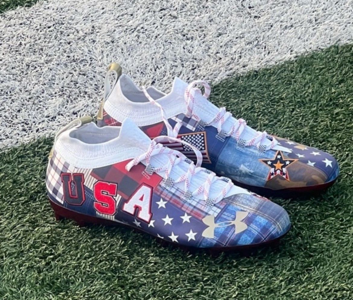 🔥 Under Armour Men's 16 Special Edition Spotlight America Football Cleats USA