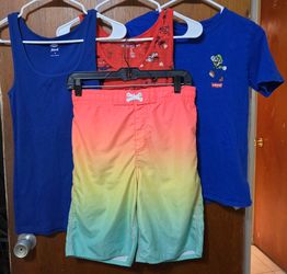 Bundle 4pcs of 3 shirt and a beach short