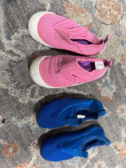 Toddler water shoes