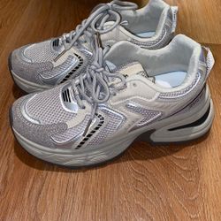 Practically New Only Worn Once 