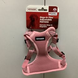 Cosas Para Mascotas.  Cepillos.  Arnes.   Lima De Uñas. 