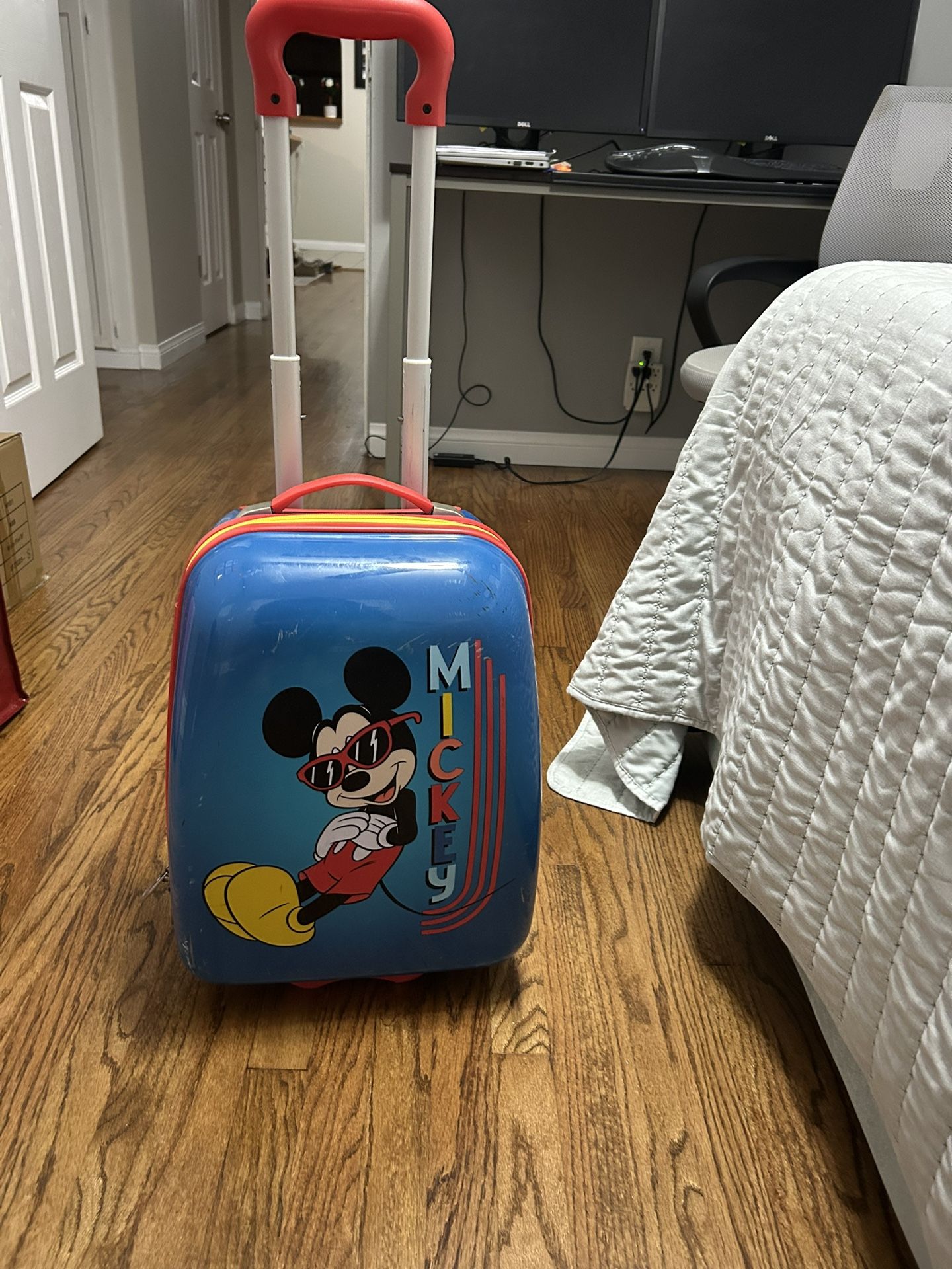 Mickey Mouse Kids Suitcase