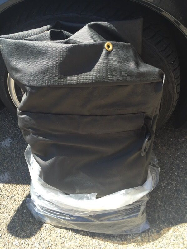 GM (Escalade or Avalanche) Hard Tonneau Cover storage bag for Sale in