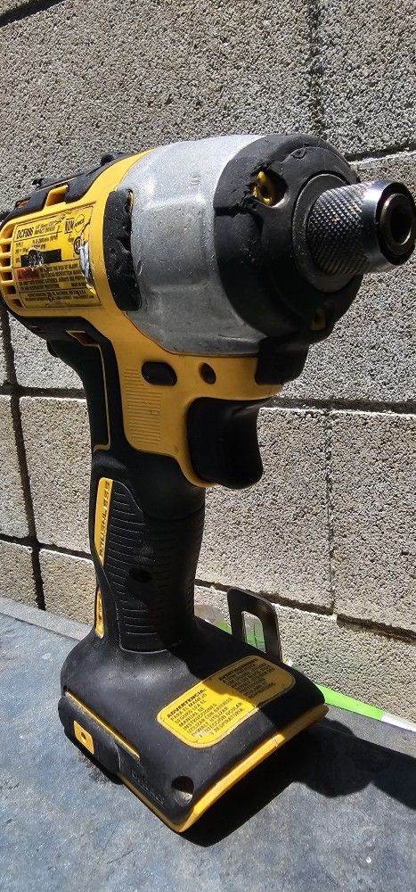 20v Max Xr Impact Driver Working Great Fixed Price