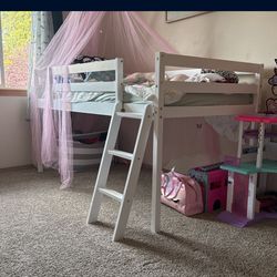 Twin Bunk Bed. Need Gone ASAP $100! 