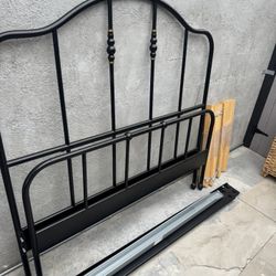 Full Size Metal Bed Frame 