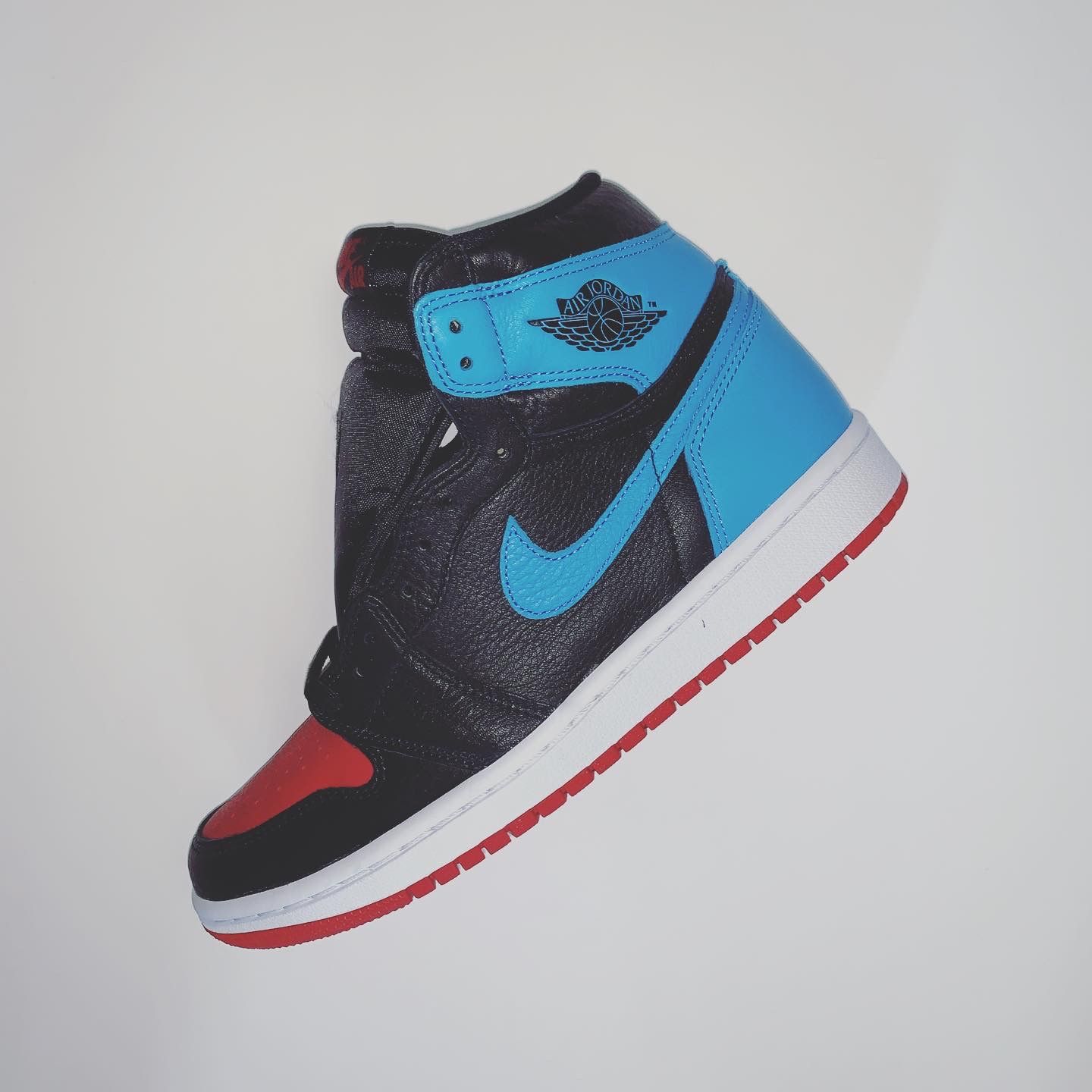 Air Jordan 1 NC to Chi size 8.5