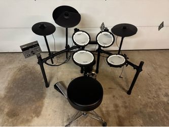 Roland TD-07KV V-Drums with Iron Cobra and throne