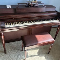 Wurlitzer Upright Piano & bench 