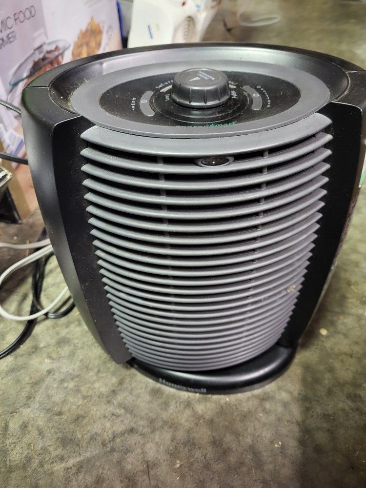 Honeywell Oscillating Heater