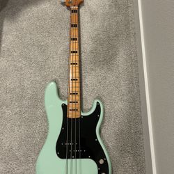 Squier Precision Bass