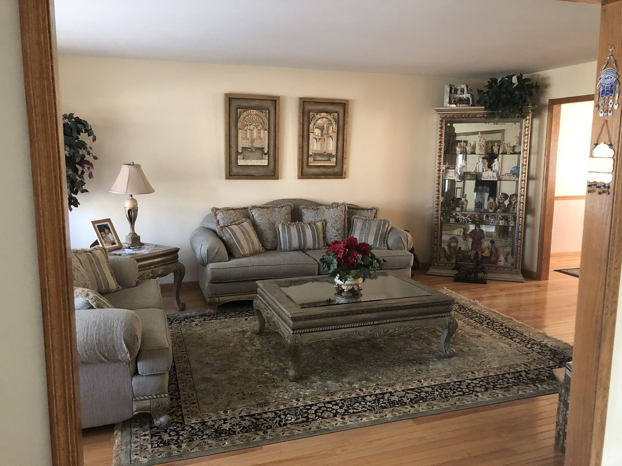 8 Pc Living Room Set