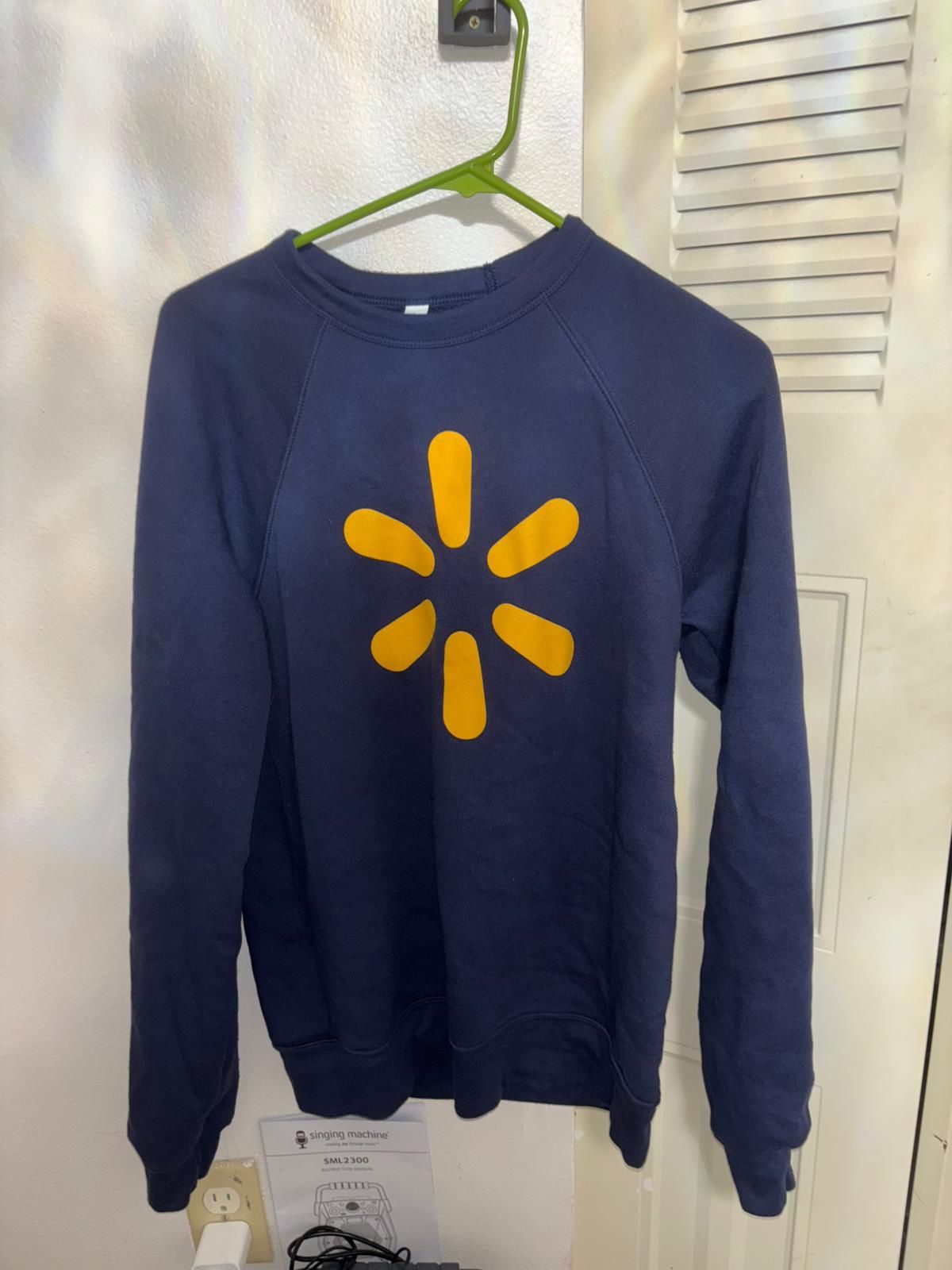 Walmart sweatshirt size small