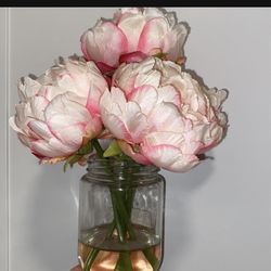 Peonie Arrangement