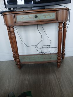 Entry table/tv stand