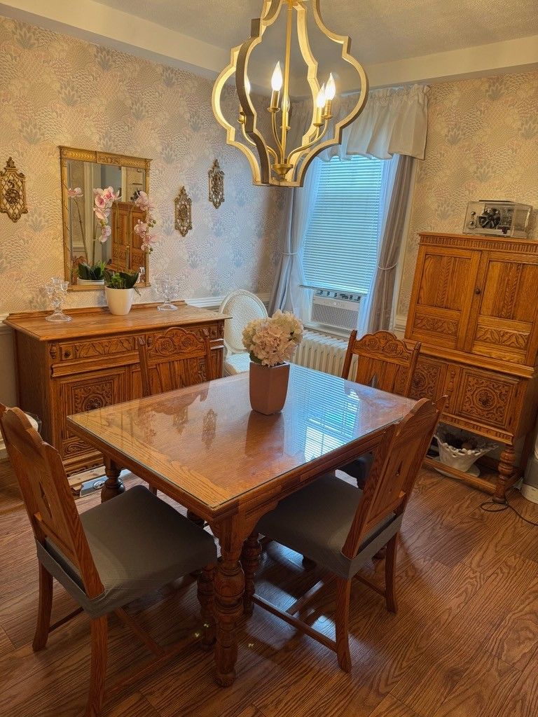 Beautuful Dining Room Furniture