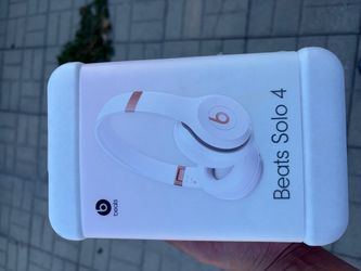 Beats Solo 4