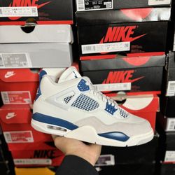 DS Jordan Military Blue 4s size 10 