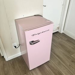 Mini Frige