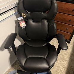 Dps Gaming Chair Like New 