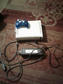 Xbox 360 1st gen with games