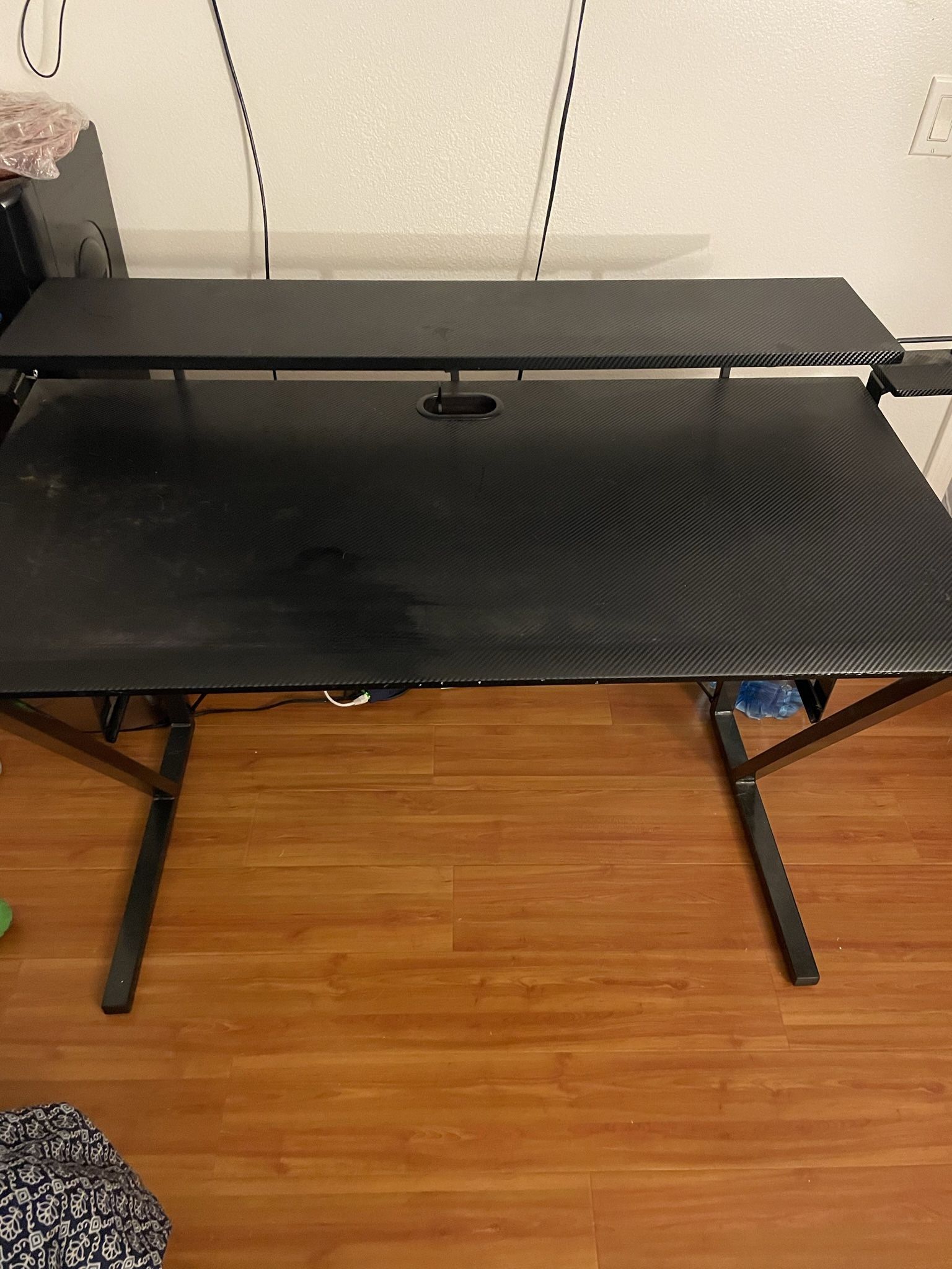 Gaming Desk for Sale in Rancho Cucamonga, CA OfferUp