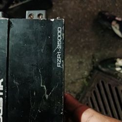 Power Acoustik RZR1-2500D class D mono block subwoofer Amplifier

