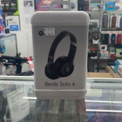 Beats Solo 4 