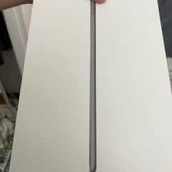 iPad 9th Gen 64GB 10.2 in 