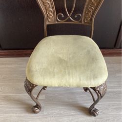 4 heavy duty metal chairs 