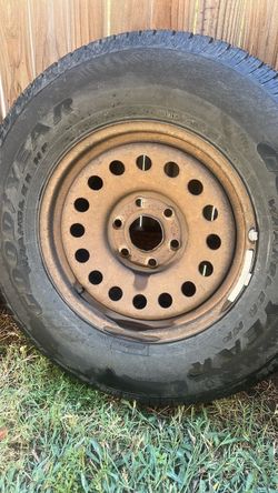 Dos llantas de repuesto para Chevy $50 por las dos