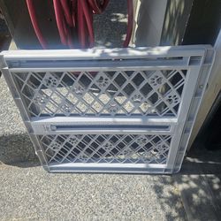 Baby/ Pet Safety Gate