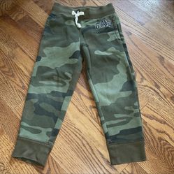 Gap Jogger Size 4 Kids 