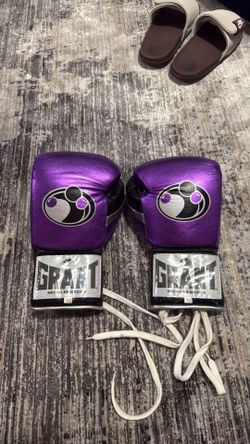 Grant boxing gloves