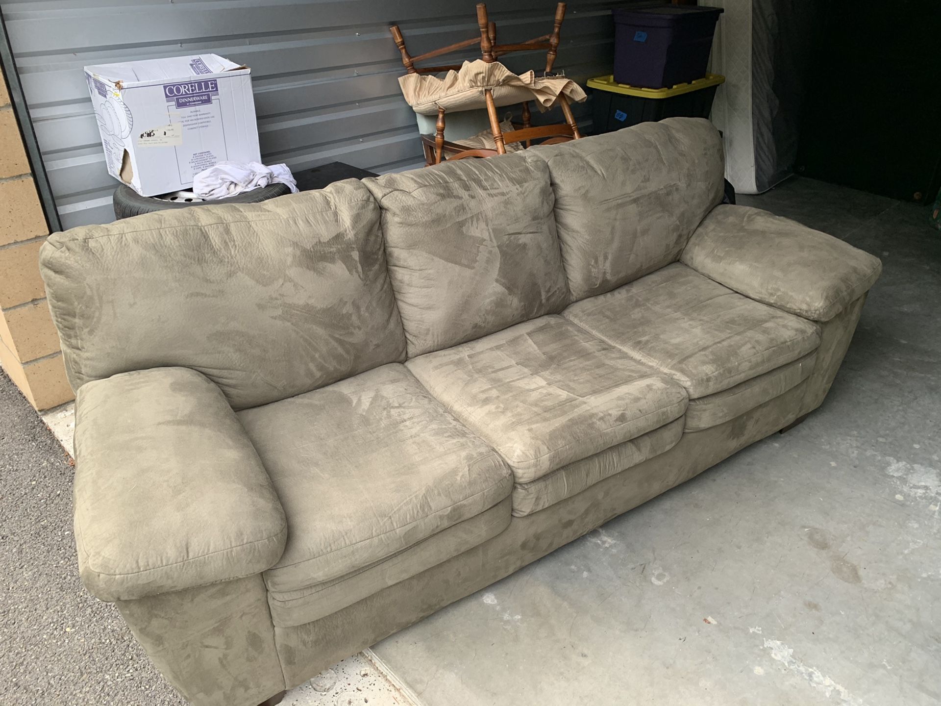 Hide a bed couch for Sale in Olympia, WA OfferUp