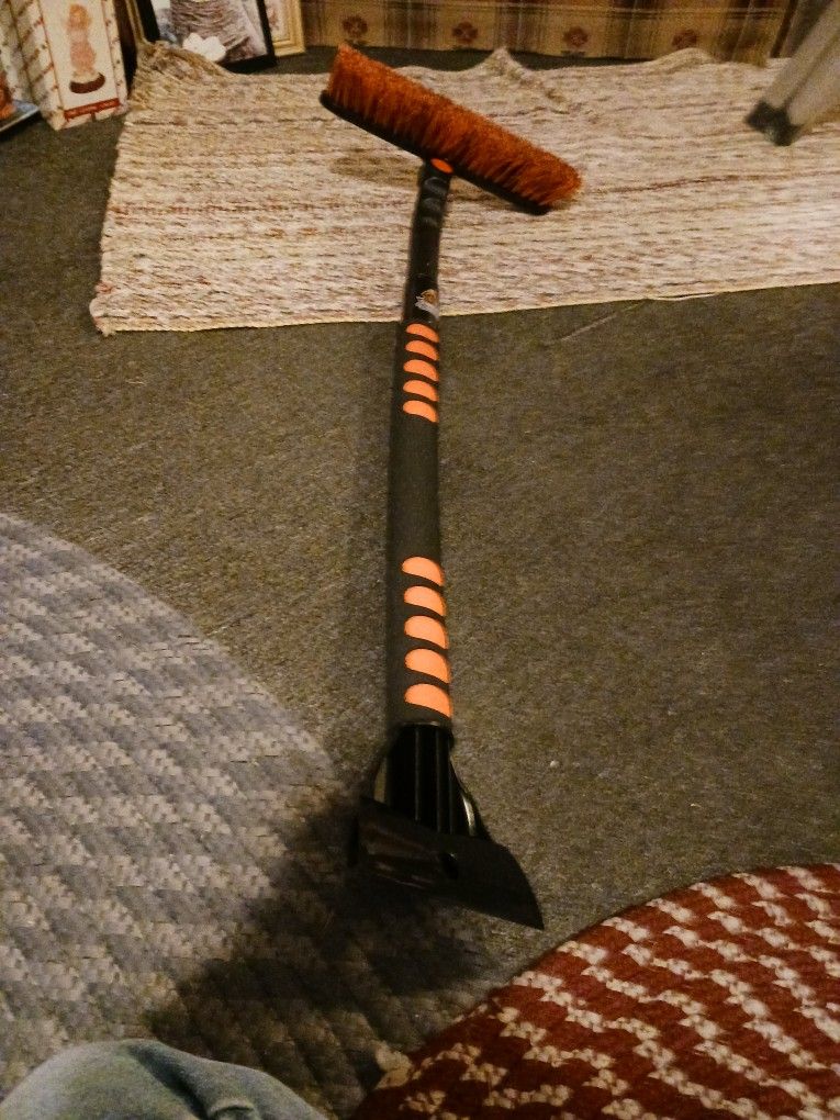 Snow Brush And Ice Scrapper