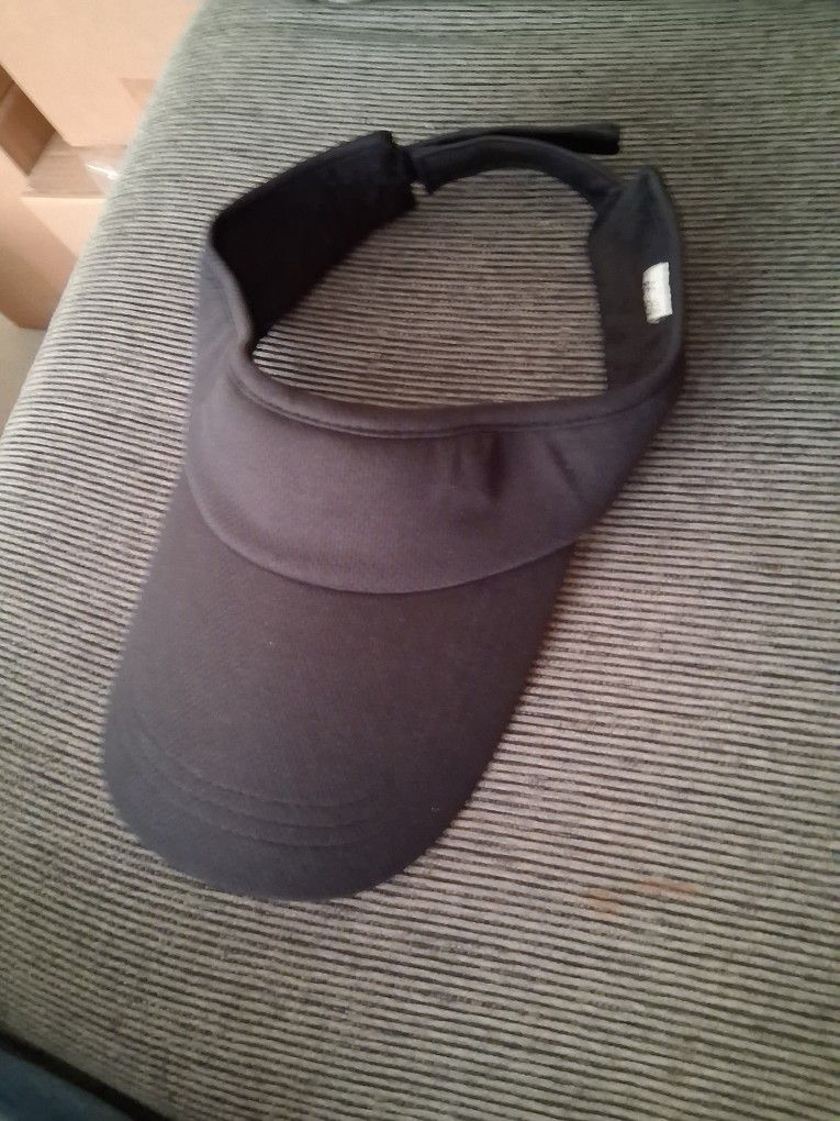 1 golf visor and 2 hats