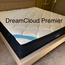King Mattress - Dreamcloud Premier Hybrid